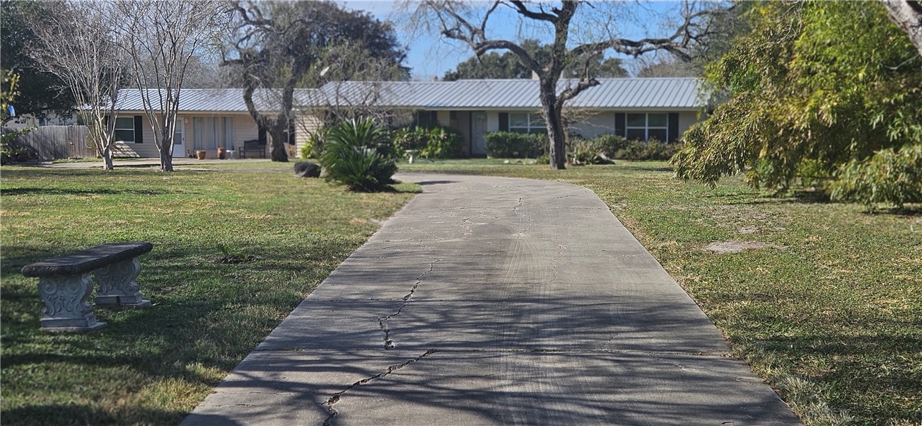 Magee Ln, Corpus Christi, TX 78410