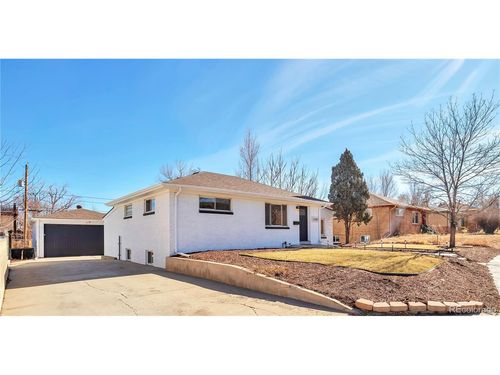 1330 Quebec St, Denver, CO, 80220-3029 | Card Image