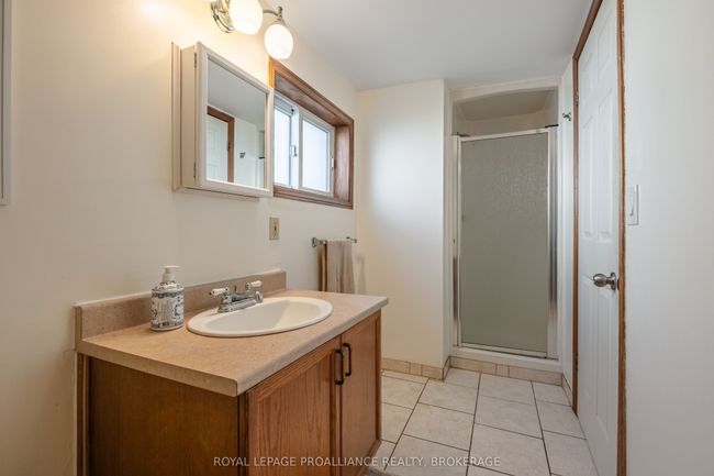 445 Alfred St, House other with 4 bedrooms, 2 bathrooms and 3 parking in Kingston ON | Image 17