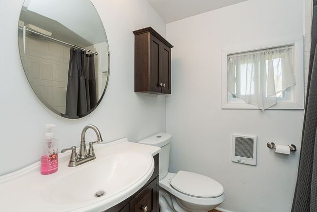 Main Floor Full Bath | Image 10