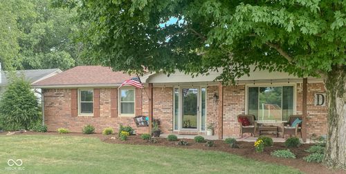 400 E Water St, Pendleton, IN, 46064-1050 | Card Image