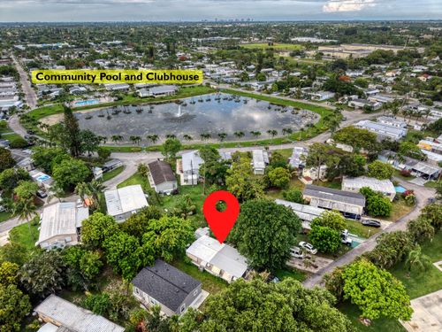 32 Lisa Ln, Greenacres, FL, 33463-4328 | Card Image