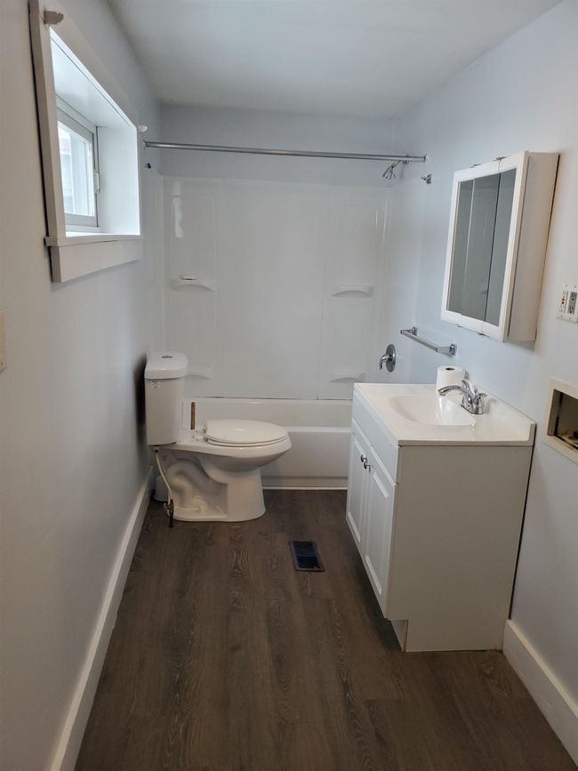 2 - 7 Cross St, Condo with 3 bedrooms, 1 bathrooms and null parking in Whitefield NH | Image 4