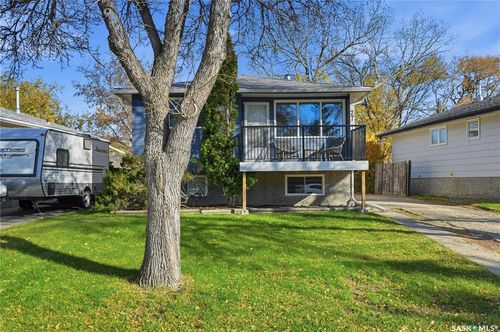 27 Brockelbank Cres, Regina, SK, S4R6J5 | Card Image