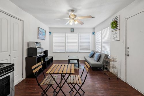 apt-16-1010 W 23rd St, Austin, TX, 78705-5052 | Card Image