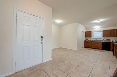 809 N Katydid Court, House other with 4 bedrooms, 2 bathrooms and null parking in Conroe TX | Image 3