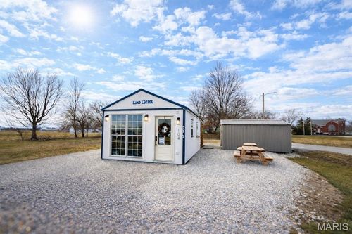 104 N Flowerree St, Center, MO, 63436-1035 | Card Image