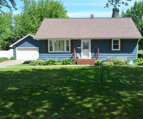 1515 6th Ave, Bloomer, WI, 54724-1104 | Card Image