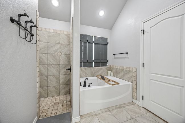 115 Lyndsey Ct, House other with 4 bedrooms, 2 bathrooms and null parking in Boyd TX | Image 30