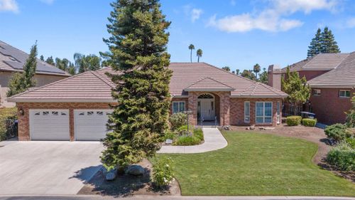 1516 N Roeben Dr, Visalia, CA, 93291-8704 | Card Image