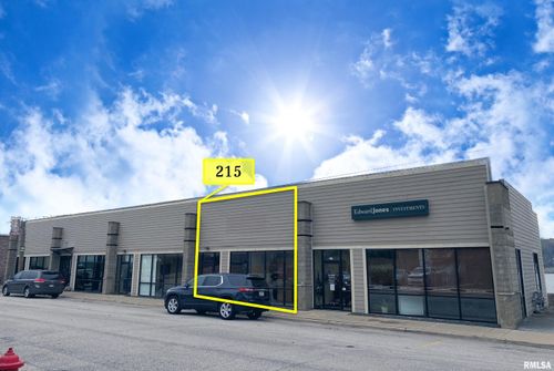 215 N Main St, Port Byron, IL, 61275-9790 | Card Image