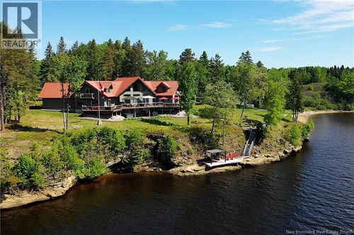 30 Rockcliff Blvd, Miramichi, NB, E1V7C5 | Card Image