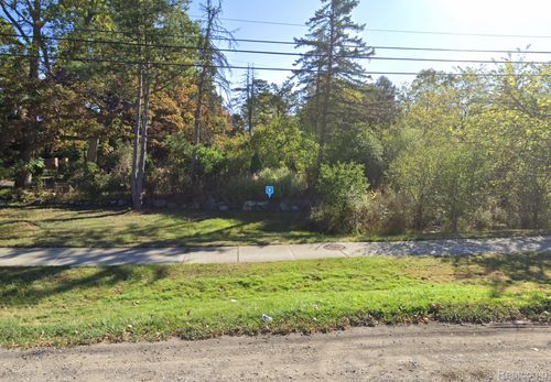 3481 Middlebelt Road, West Bloomfield Charter Township, MI, 48323 | Card Image
