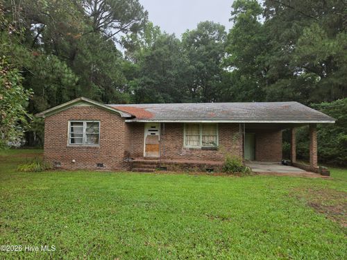 211 E Modlin Rd, Ahoskie, NC, 27910-8220 | Card Image