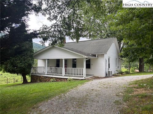 73 Bledsoe Creek Rd, Sparta, NC, 28675-8413 | Card Image