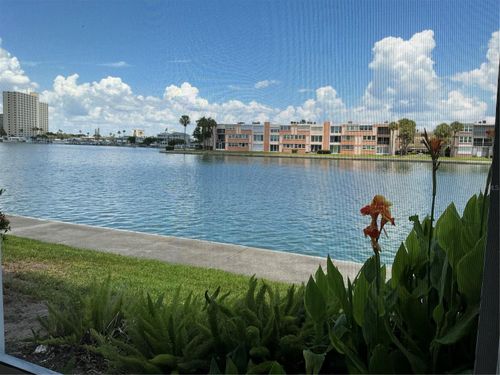 101-7645 Sun Island Dr S, SOUTH PASADENA, FL, 33707-4429 | Card Image