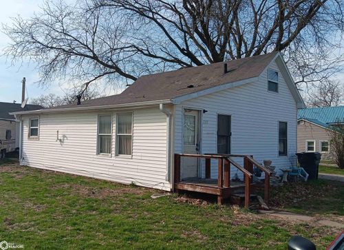 2115 Racine Ave, Burlington, IA, 52601-2250 | Card Image