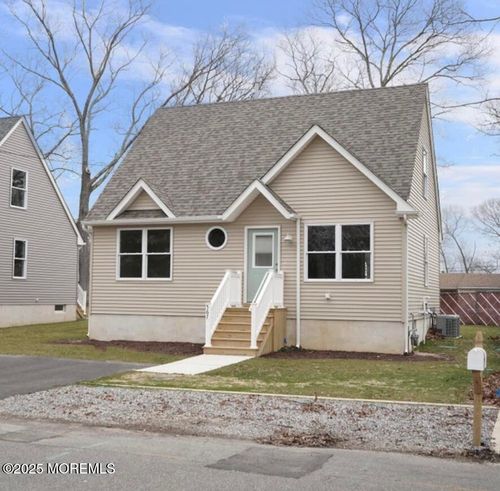 567 Sica Ln, TOMS RIVER, NJ, 08753-8217 | Card Image