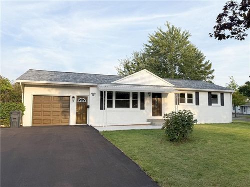 32 Fleetwood Drive, Irondequoit, NY, 14609 | Card Image