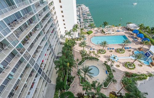 apt-1917-7601 E Treasure Dr, North Bay Village, FL, 33141-4367 | Card Image