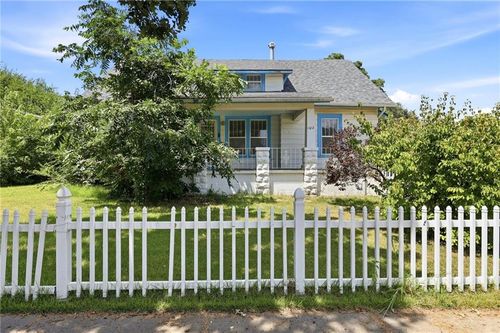 1102 S National Ave, Fort Scott, KS, 66701-2635 | Card Image