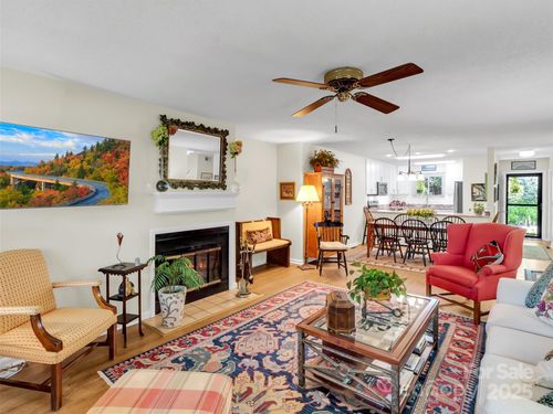 apt-c2-87 Willow Rd, Waynesville, NC, 28786-5582 | Card Image