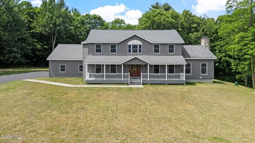 28 Victorian Dr, Poestenkill, NY, 12140-1911 | Card Image