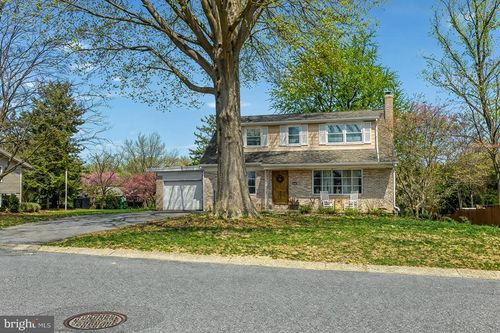 1137 Devonshire Rd, LANCASTER, PA, 17601-1649 | Card Image