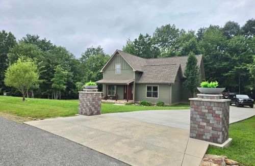 220 Bear Crawl Rd, Jasper, TN, 37347-1703 | Card Image