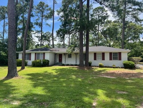 2206 Gornto Rd, Valdosta, GA, 31602-2220 | Card Image