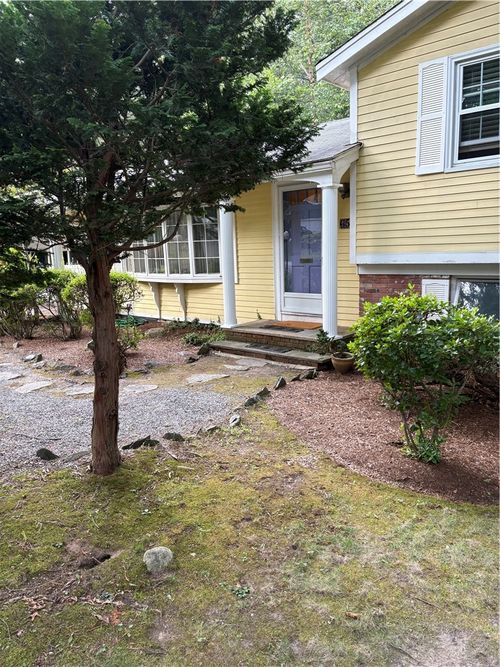 65 Hedgerow Dr, Warwick, RI, 02886-9536 | Card Image