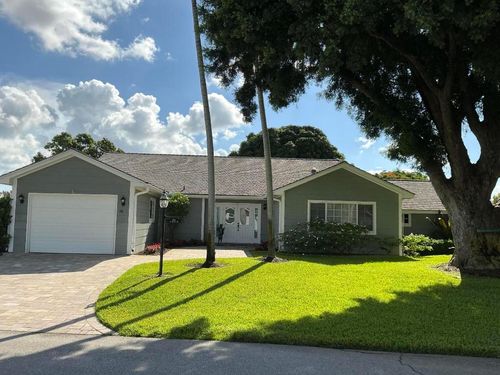 18 Holly Dr, Boynton Beach, FL, 33436-5566 | Card Image