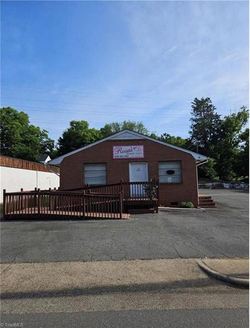 18 S Talbert Boulevard, Lexington, NC, 27292 | Card Image