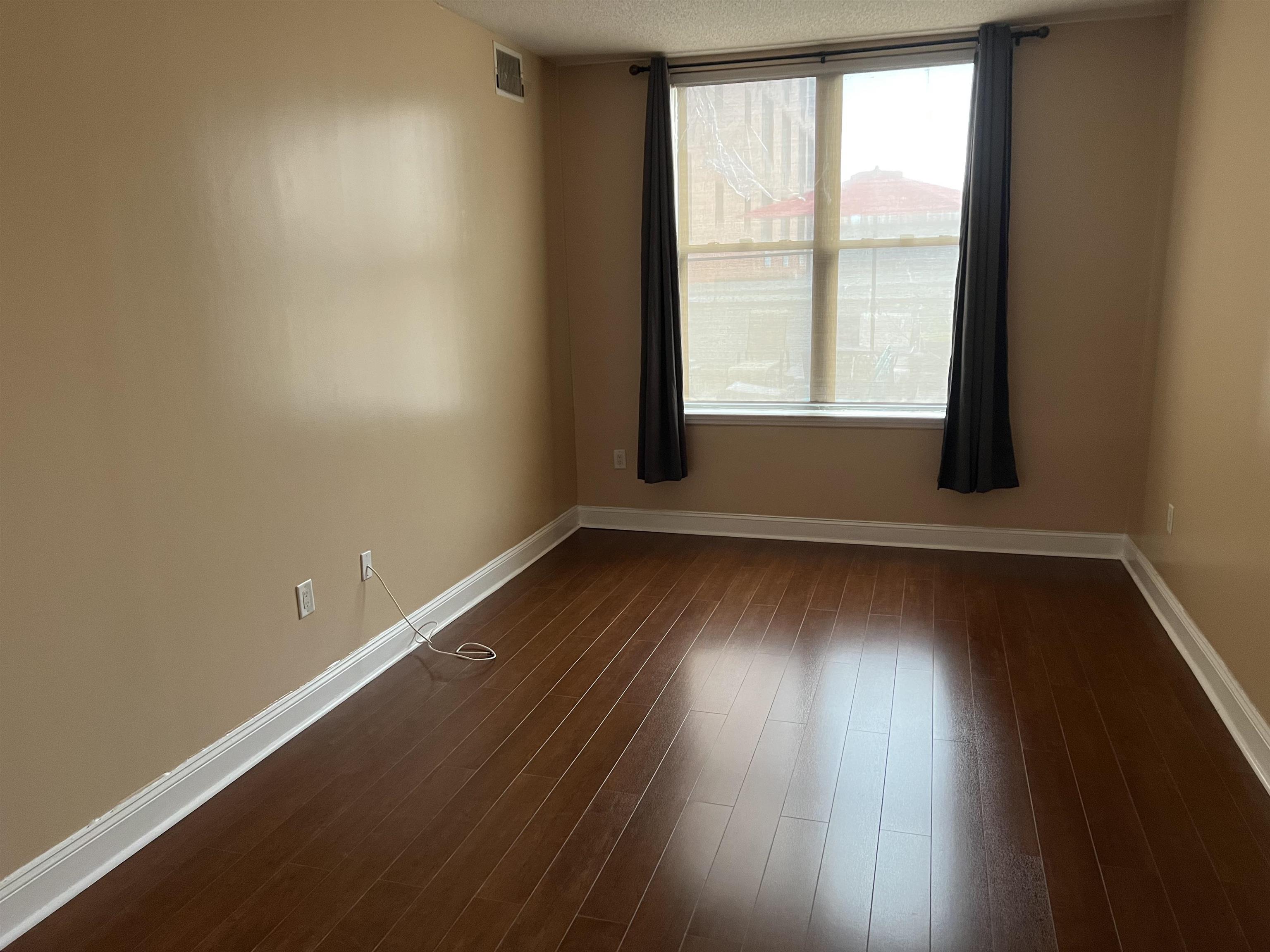 Residential Lease in Union City 4
