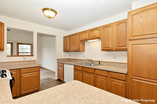 5832 Fieldstone Trl, Townhouse with 2 bedrooms, 4 bathrooms and 2 parking in MCHENRY IL | Image 14