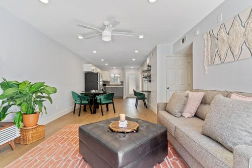 apt-116-909 Reinli St, Austin, TX, 78751-1500 | Card Image