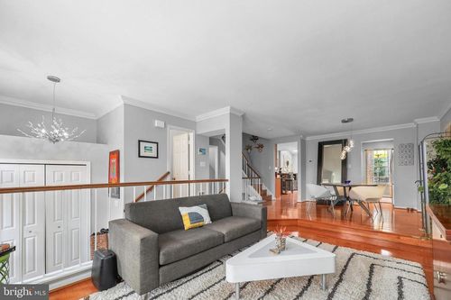 44004 Florence Ter, ASHBURN, VA, 20147-3838 | Card Image