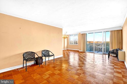 1032-3001 Veazey Ter Nw, WASHINGTON, DC, 20008-5406 | Card Image