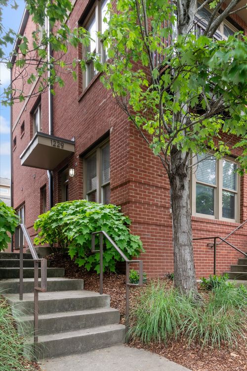 1229 4th Ave N, Nashville, TN, 37208-2713 | Card Image