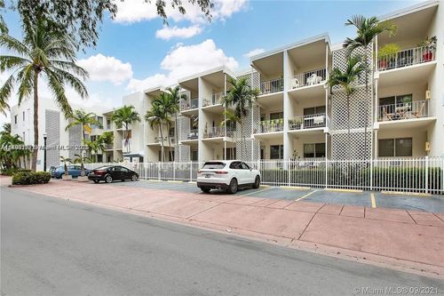 apt-9-641 Espanola Way, Miami Beach, FL, 33139-3915 | Card Image