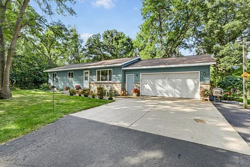 16795 Lake Ave, Paynesville, MN, 56362-9316 | Card Image