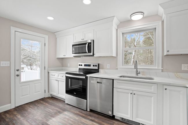 49 Depot Rd, House other with 3 bedrooms, 2 bathrooms and null parking in Epping NH | Image 34