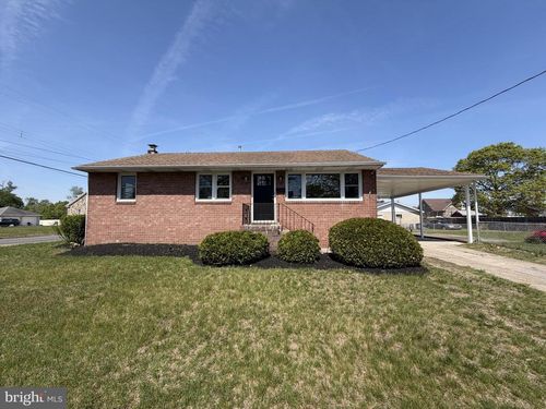 157 S Poplar St, GIBBSTOWN, NJ, 08027-1325 | Card Image