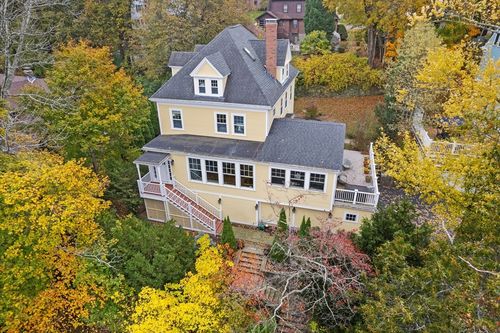 40 Greenwood Ave, Newton, MA, 02465-2551 | Card Image