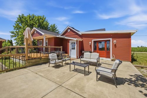 15825 E Lindenwood Rd, Lindenwood, IL, 61049-9726 | Card Image