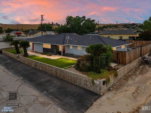 201 D Street, Taft, CA, 93268 | Card Image