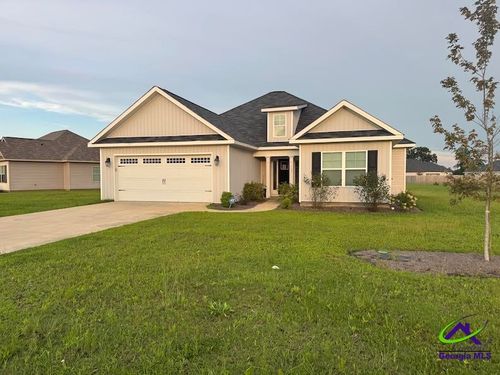 135 Sadie Heights Blvd, Perry, GA, 31069-3047 | Card Image