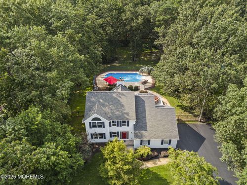 37 Green Tree Dr, Jackson, NJ, 08527-4758 | Card Image