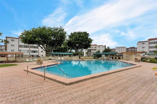 201-4270 Nw 40th St, Lauderdale Lakes, FL, 33319-4808 | Card Image