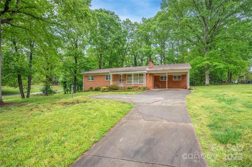 113 Dogwood Ave, Forest City, NC, 28043-5703 | Card Image